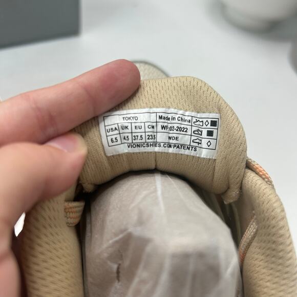 Vionic Tokyo Lightweight Sneakers Mesh Cream/Beige Orthotic Women 6.5 Wide NWB - Picture 10 of 10